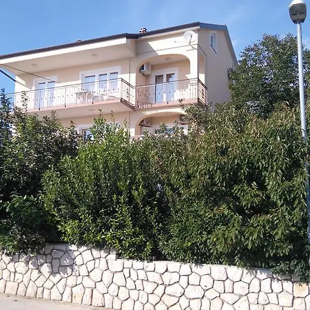 Tikvesa * Novi Vinodolski