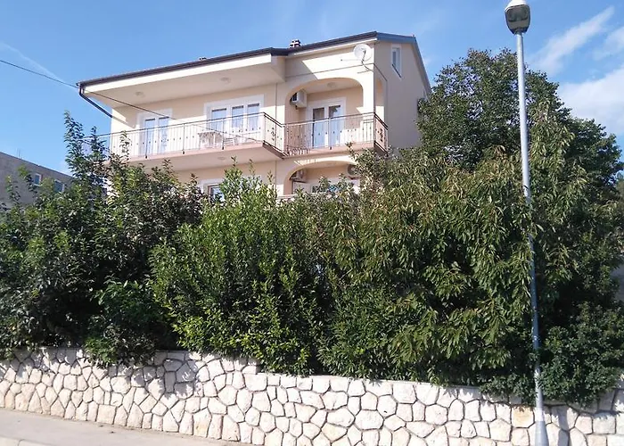 Tikvesa * Novi Vinodolski